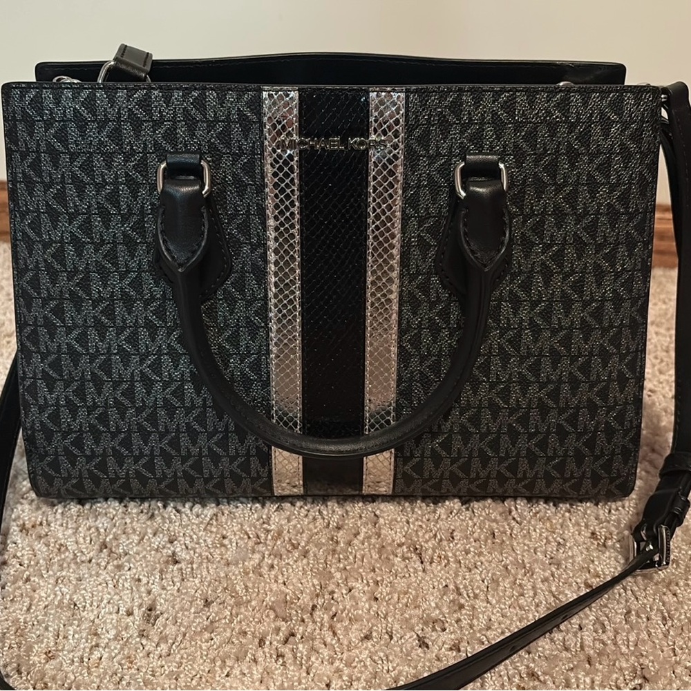 Michael Kors small black handbag, like new